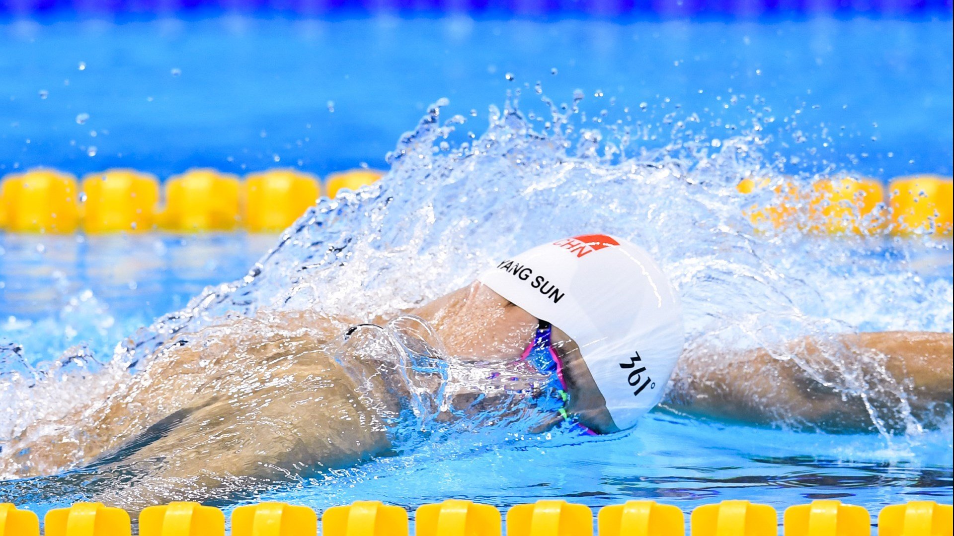 杜兰特回归赛场，出色防守首场状态亮眼，中国队观众沸腾！